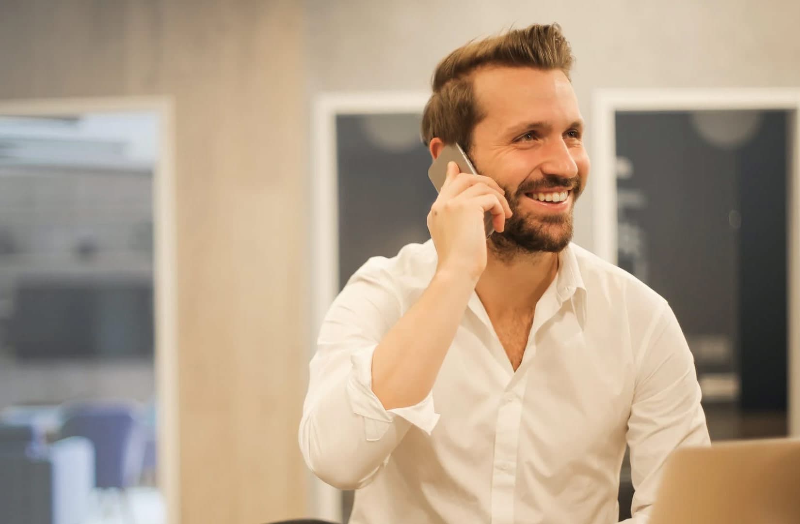 Rep reviewing dashboard insights during a remote sales call